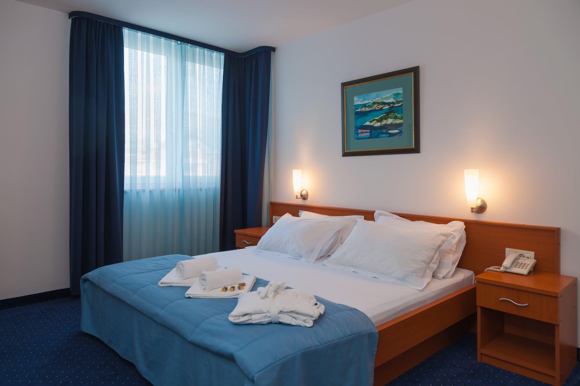 Hotel Rotondo Donji Seget Buitenkant foto
