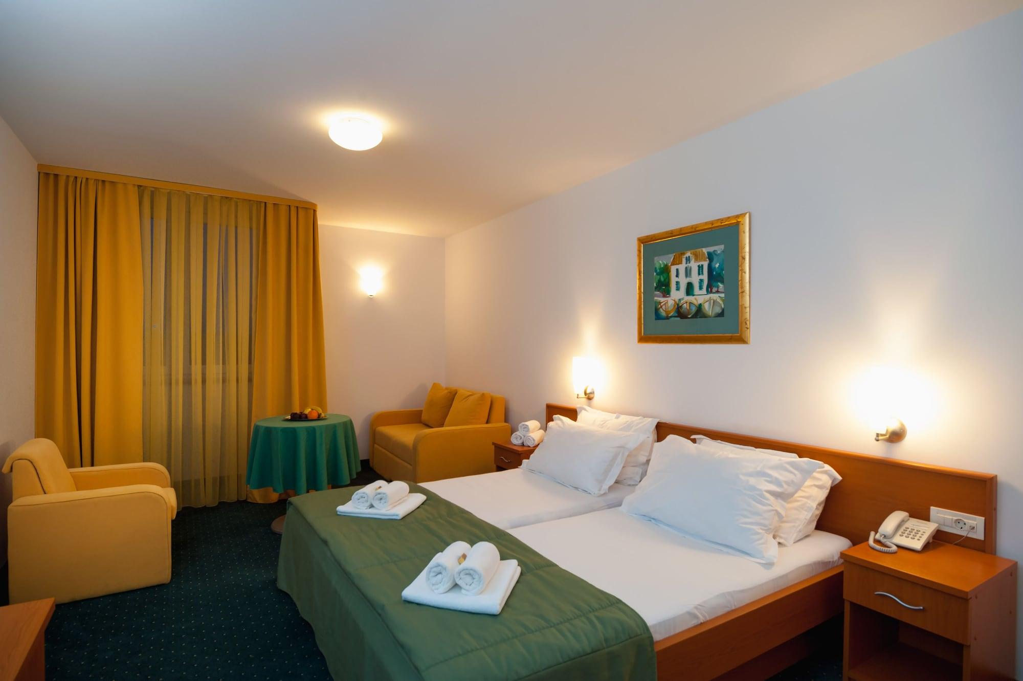 Hotel Rotondo Donji Seget Buitenkant foto