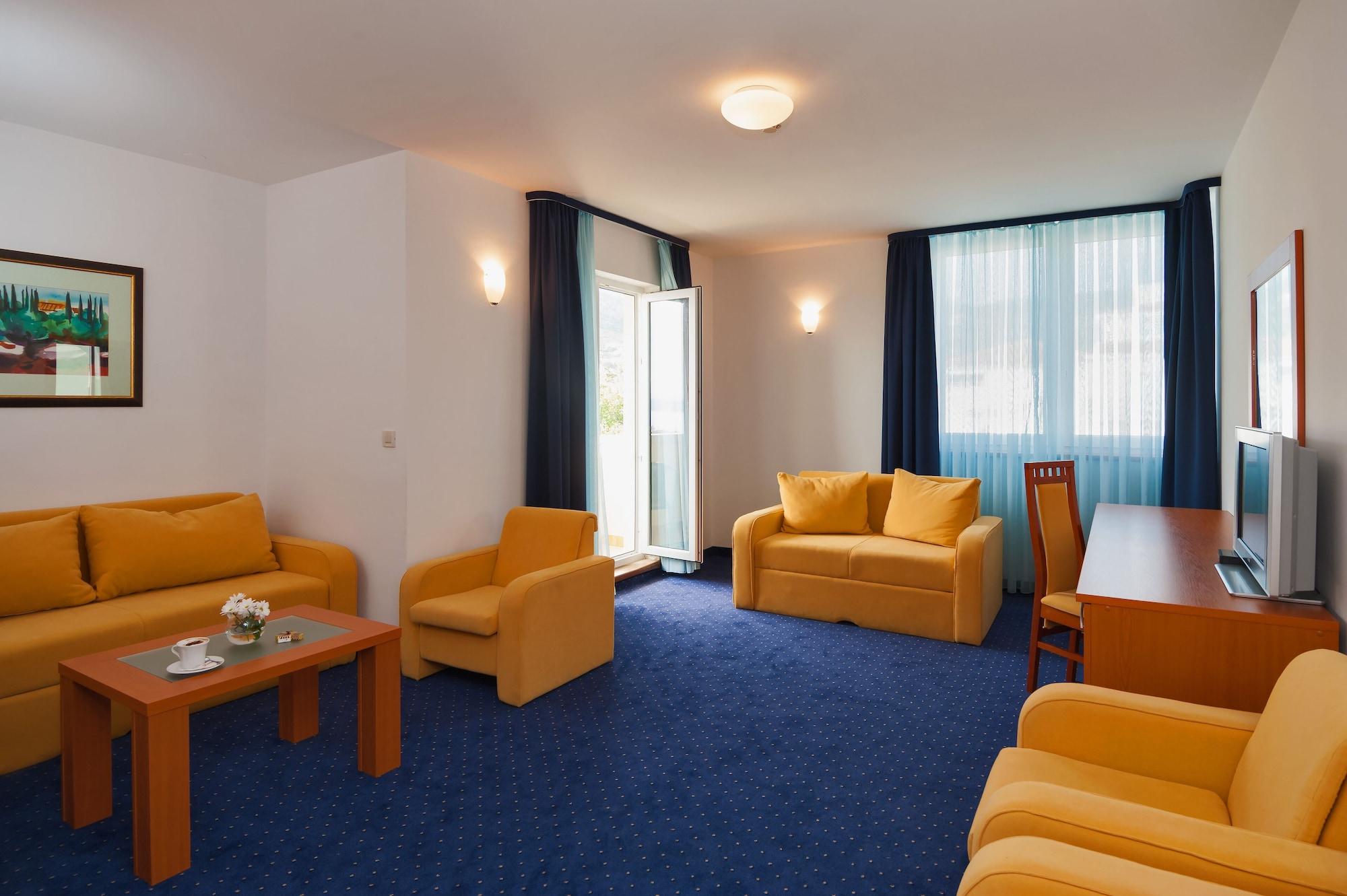 Hotel Rotondo Donji Seget Buitenkant foto