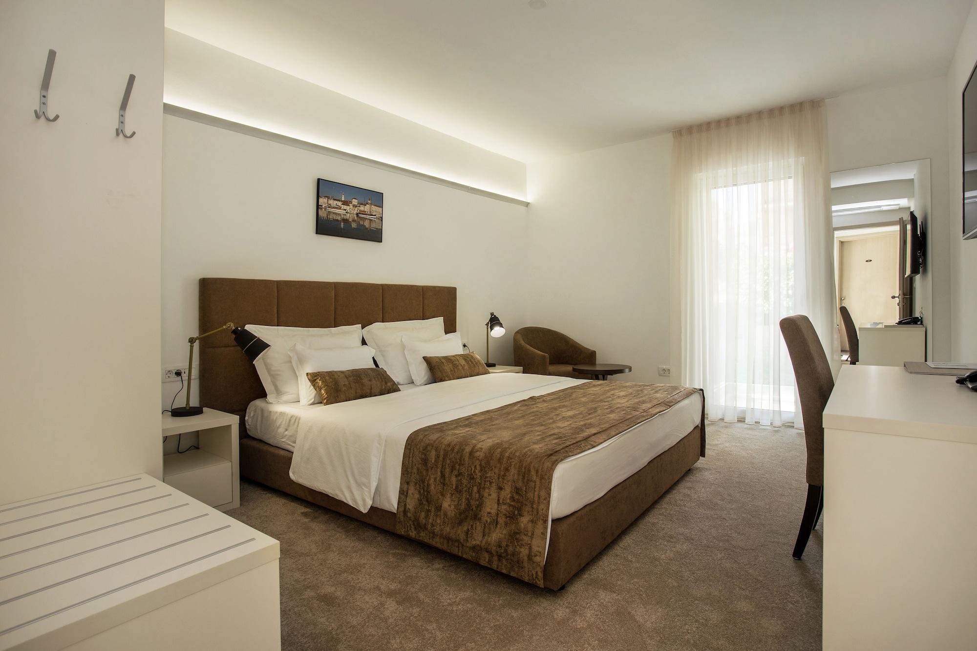 Hotel Rotondo Donji Seget Buitenkant foto