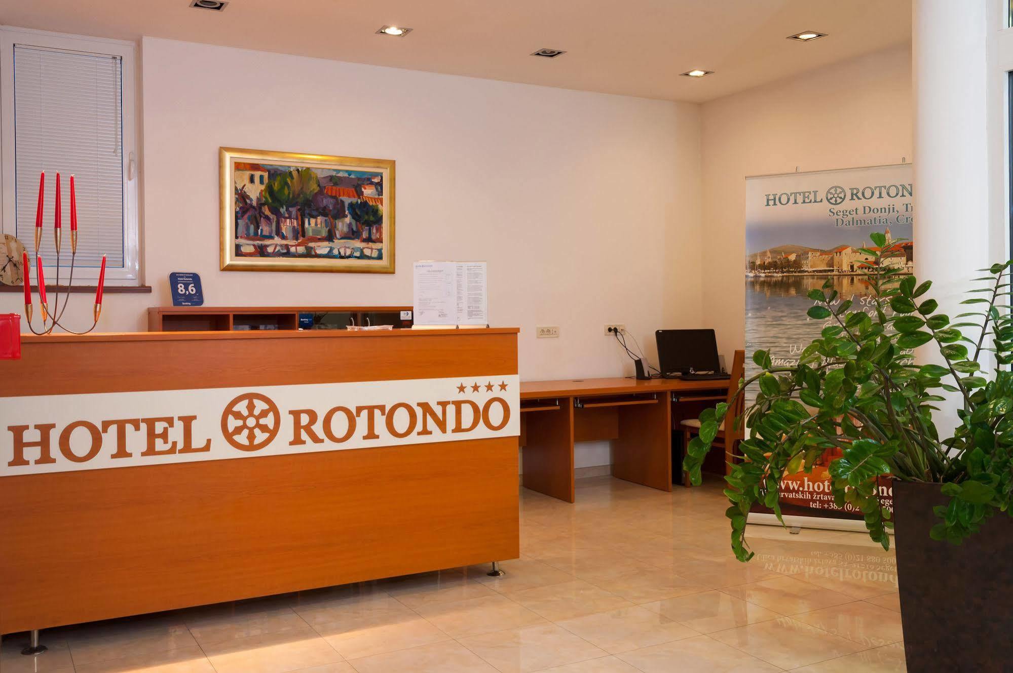 Hotel Rotondo Donji Seget Buitenkant foto
